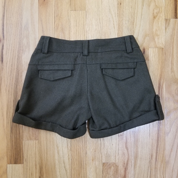 Korean Brand Olive Dark Green Winter Shorts Cotton Cuffed Dress Shorts with belt - Picture 2 of 8